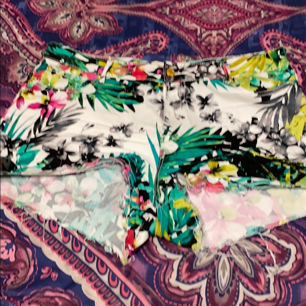 Nicki Minaj colorful shorts